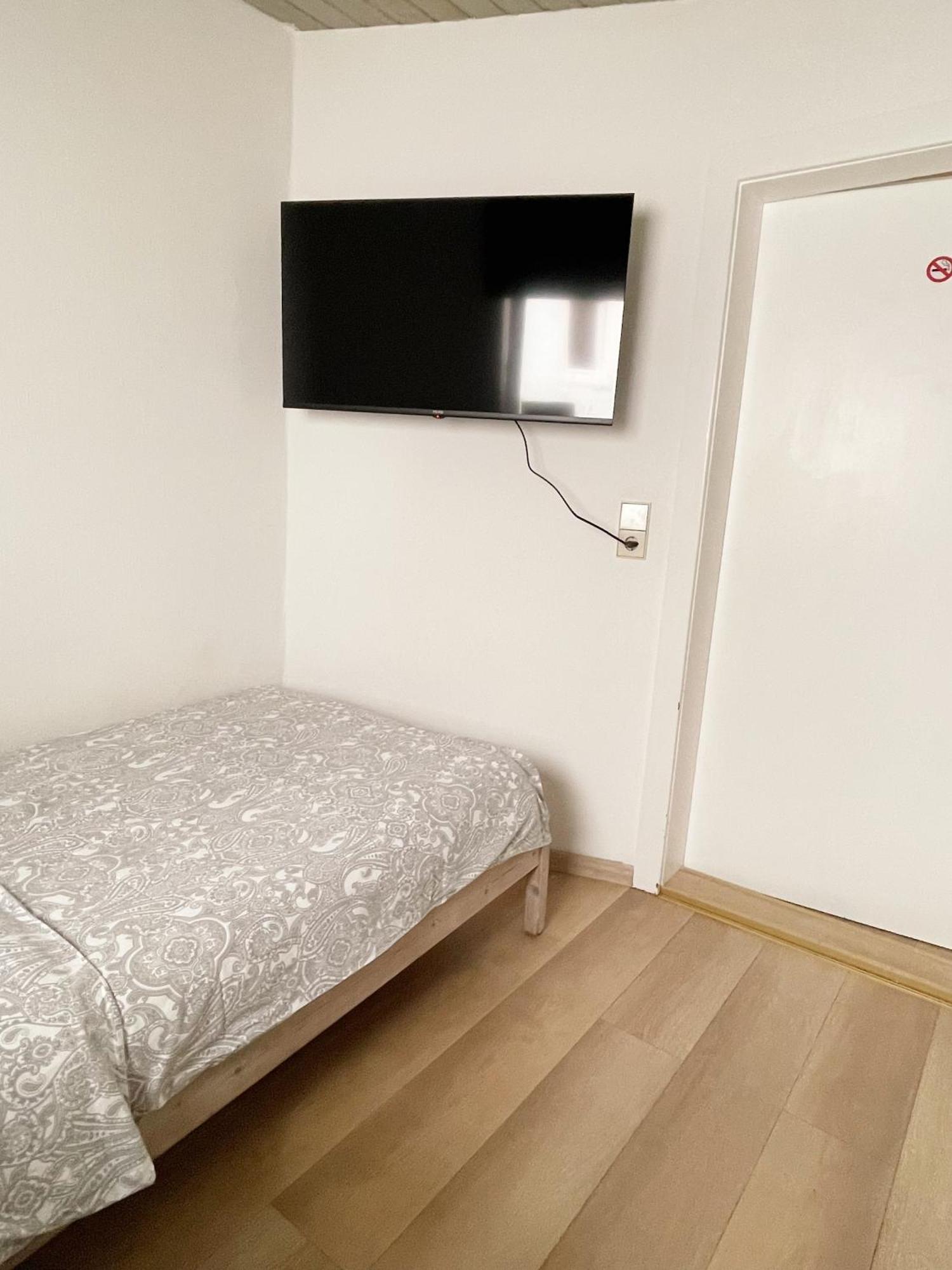Haus Leipheim Hotell Eksteriør bilde